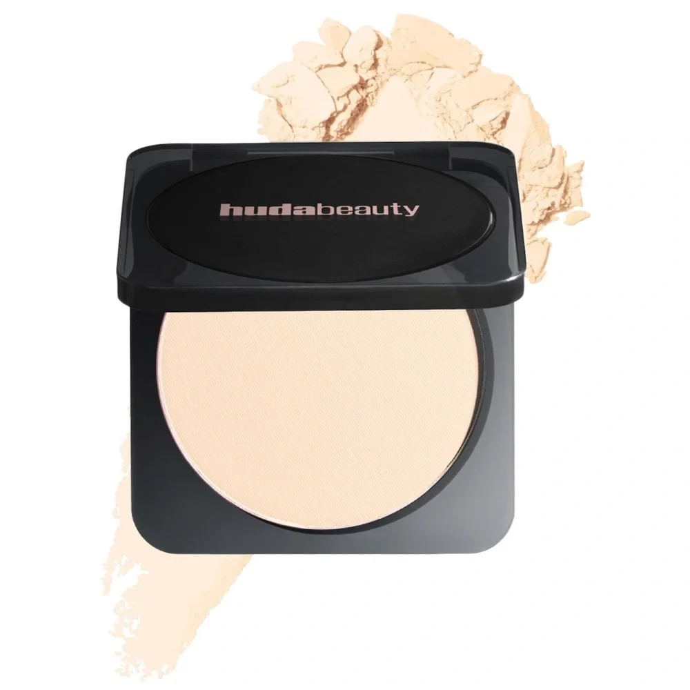 HUDA BEAUTY🌸Easy Bake Pressed Setting Powder in Pound Cake NIB